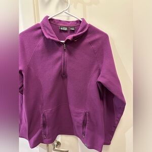 Eastern Mountains Sports size large